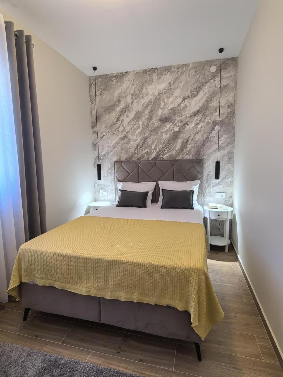 Sunny Hill - Parking - Fenced Garden - Luxury Loft Apartment Kotor Luaran gambar