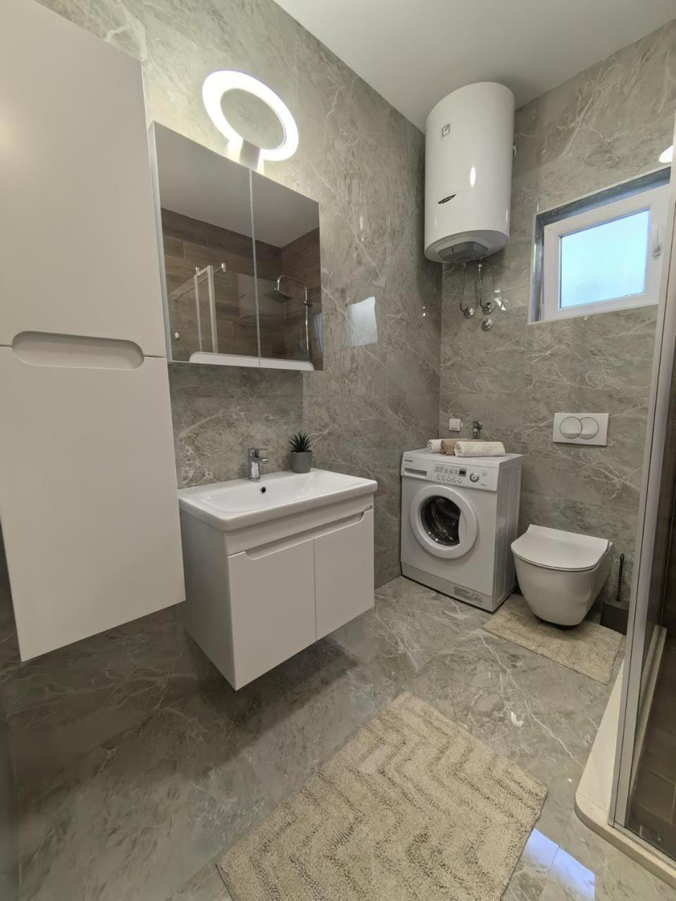 Sunny Hill - Parking - Fenced Garden - Luxury Loft Apartment Kotor Luaran gambar