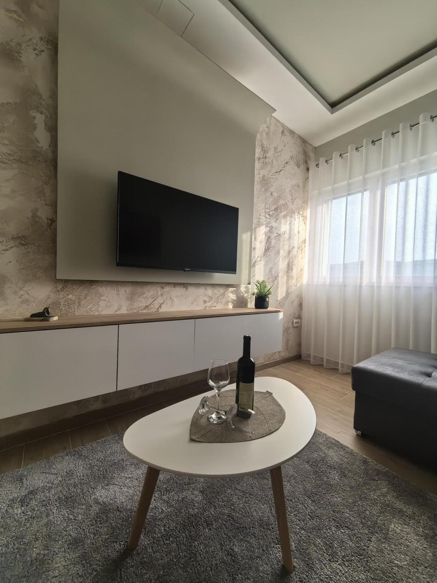Sunny Hill - Parking - Fenced Garden - Luxury Loft Apartment Kotor Luaran gambar